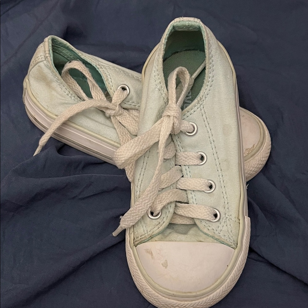 🧚Blue Converse